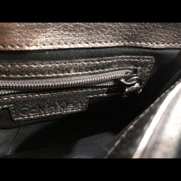 Calvin Klein Leather Crossbody Shoulder Bag Purse - Picture 16 of 16